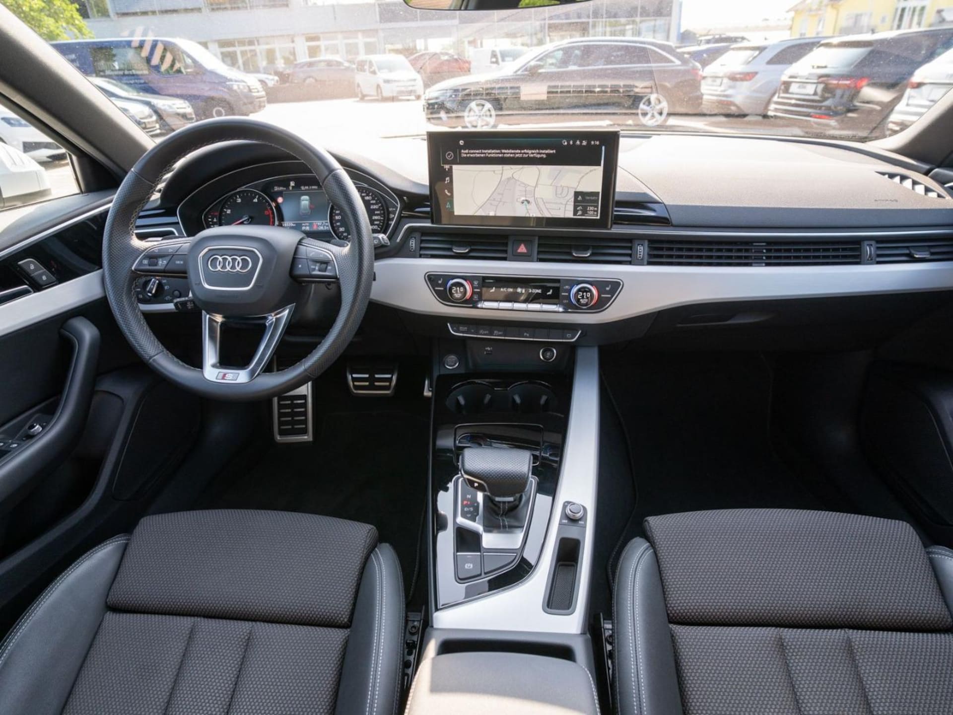 Audi A4 Avant S line
