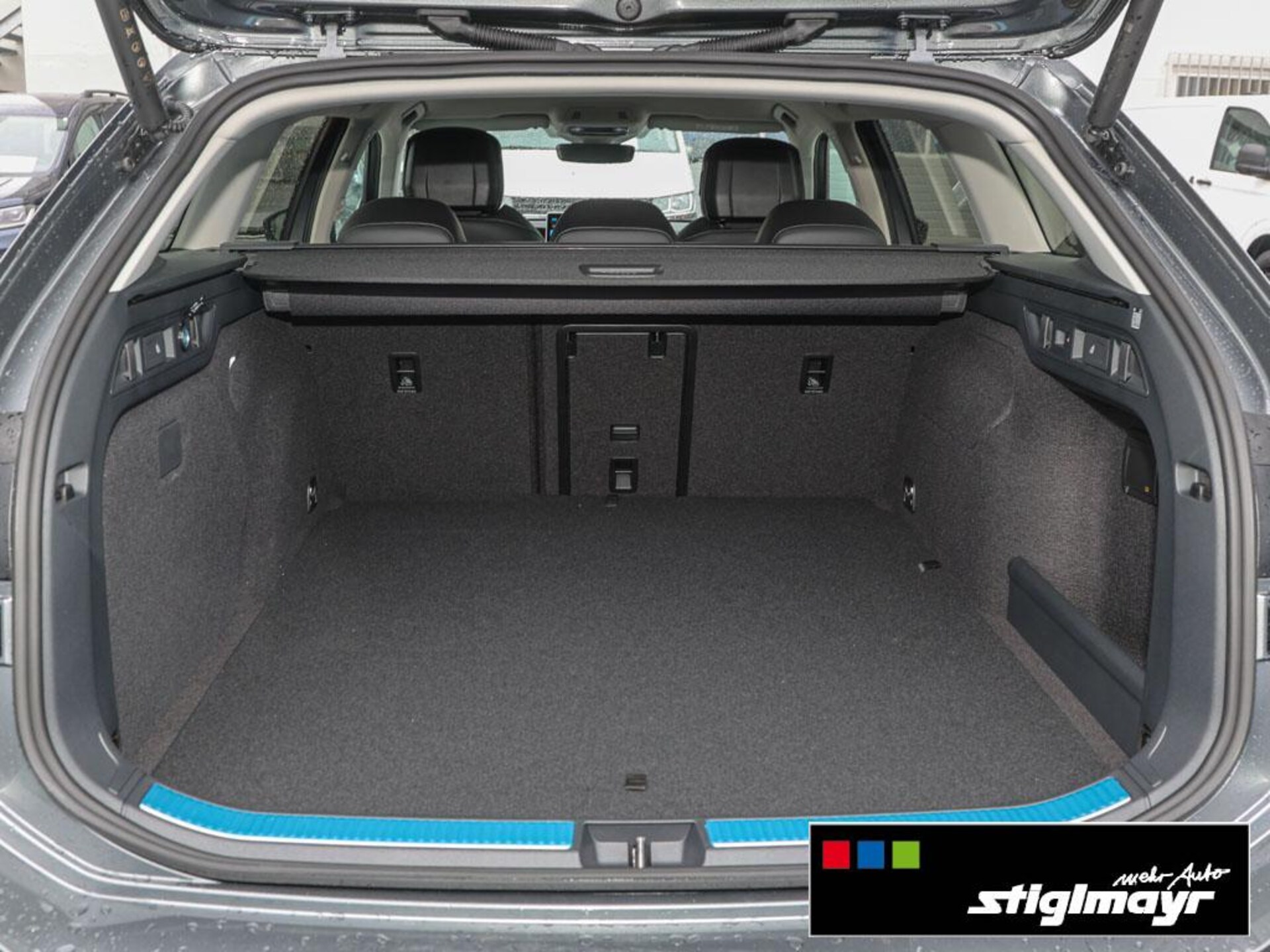 Volkswagen Passat Elegance