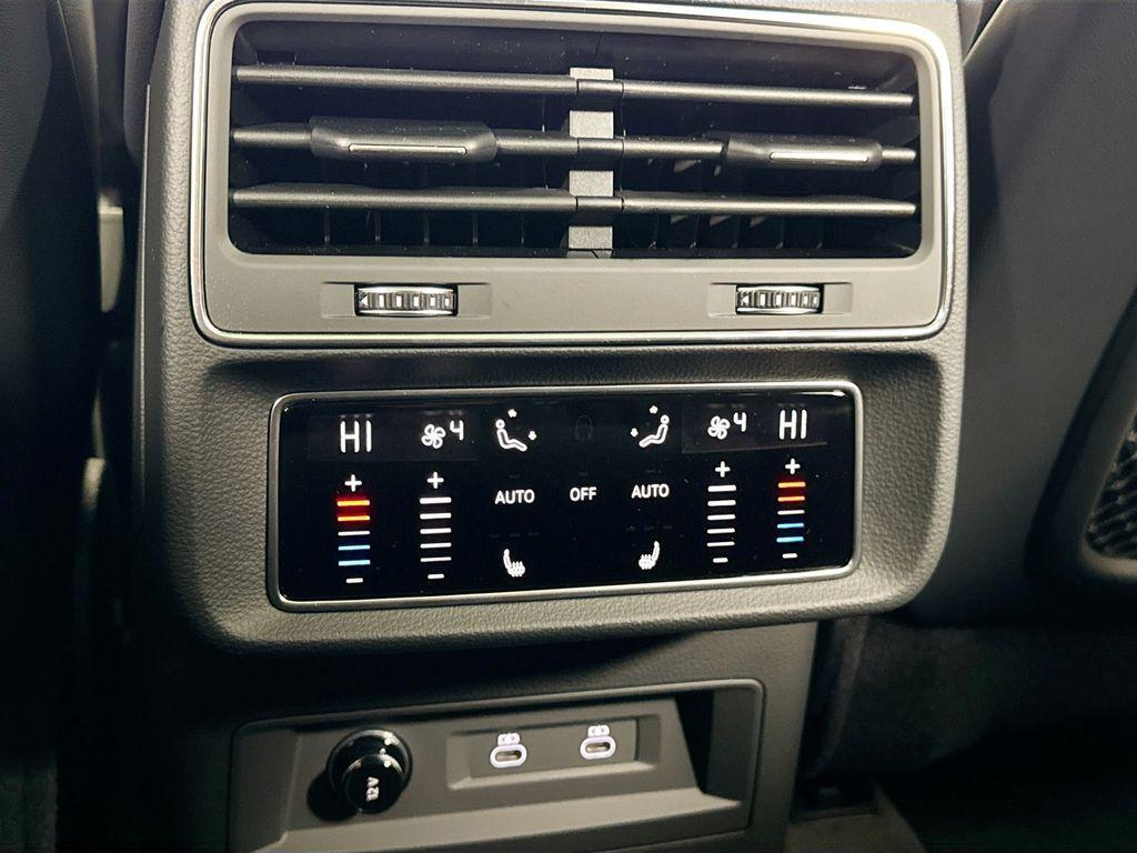 2026 Audi Q7 Premium Plus - Photo 17