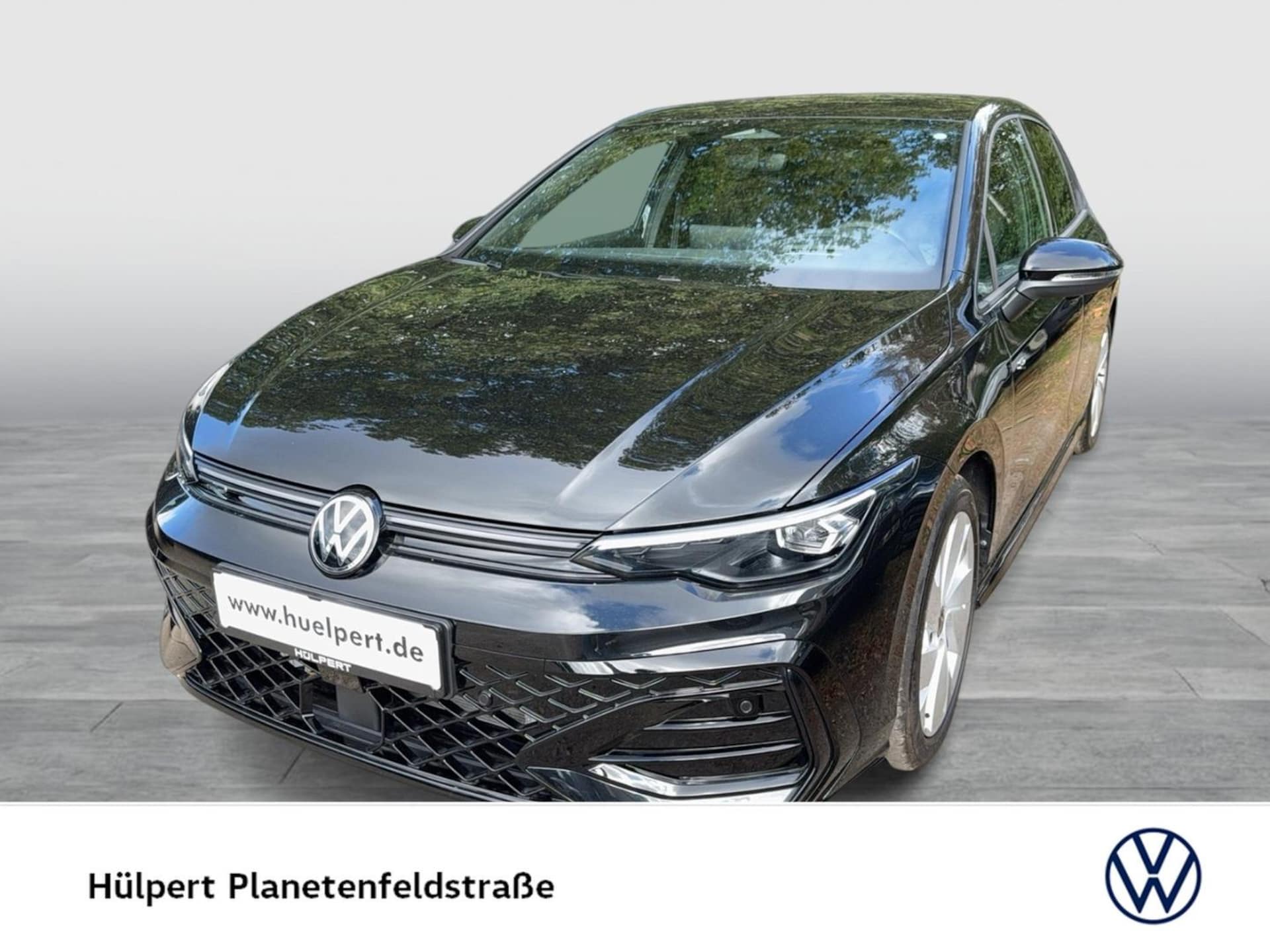 Volkswagen Golf — Volkswagen Golf Golf VIII 1.5 eTSI R-LINE BLACK STYLE CAM LM18