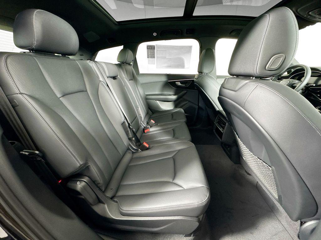 2026 Audi Q7 Premium Plus - Photo 18