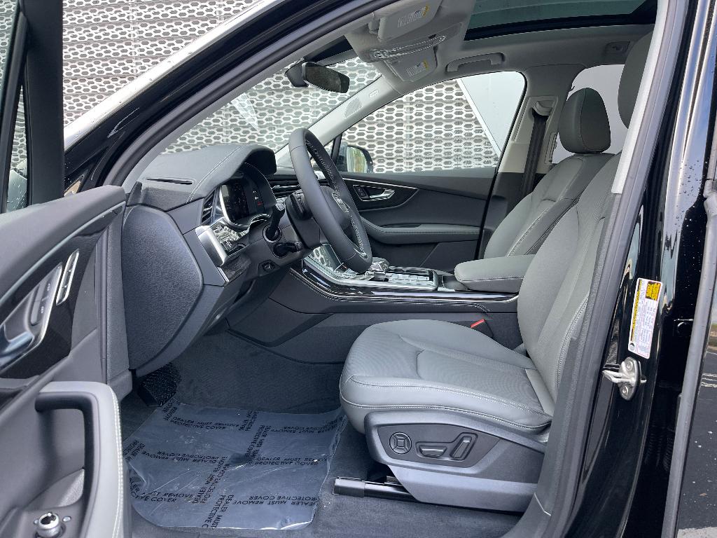 2026 Audi Q7 Premium Plus - Photo 18