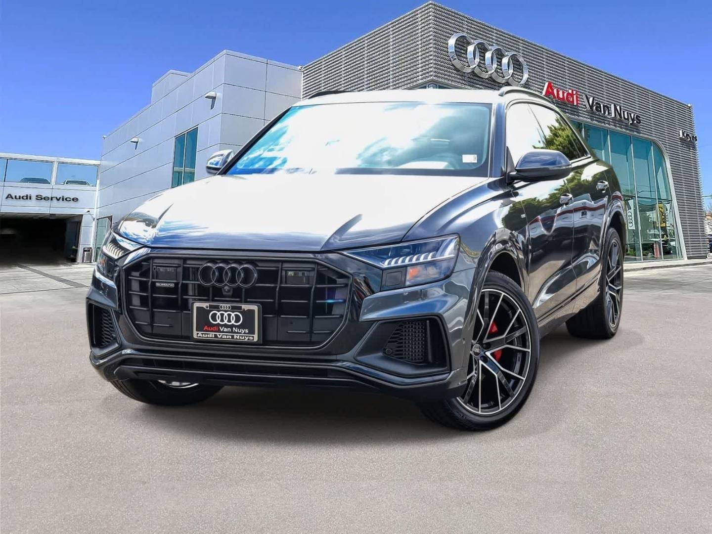 2023 Audi Q8