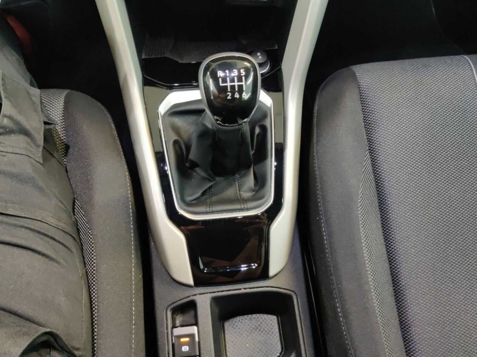 Volkswagen T-Roc Cabriolet – Bild 11