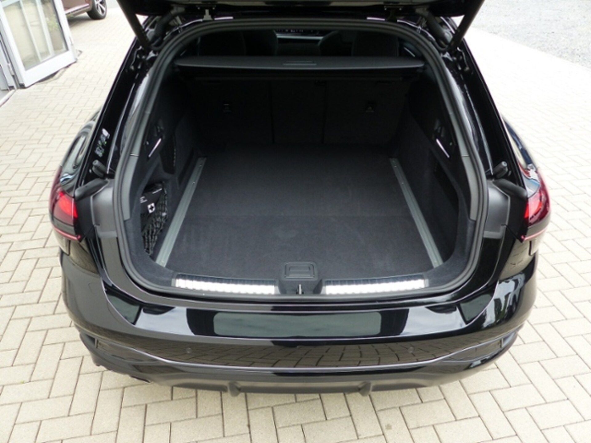 Audi A6 Avant edition one