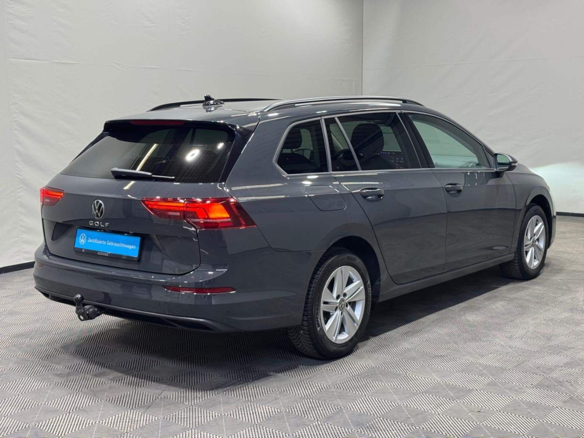 Volkswagen Golf Variant Life