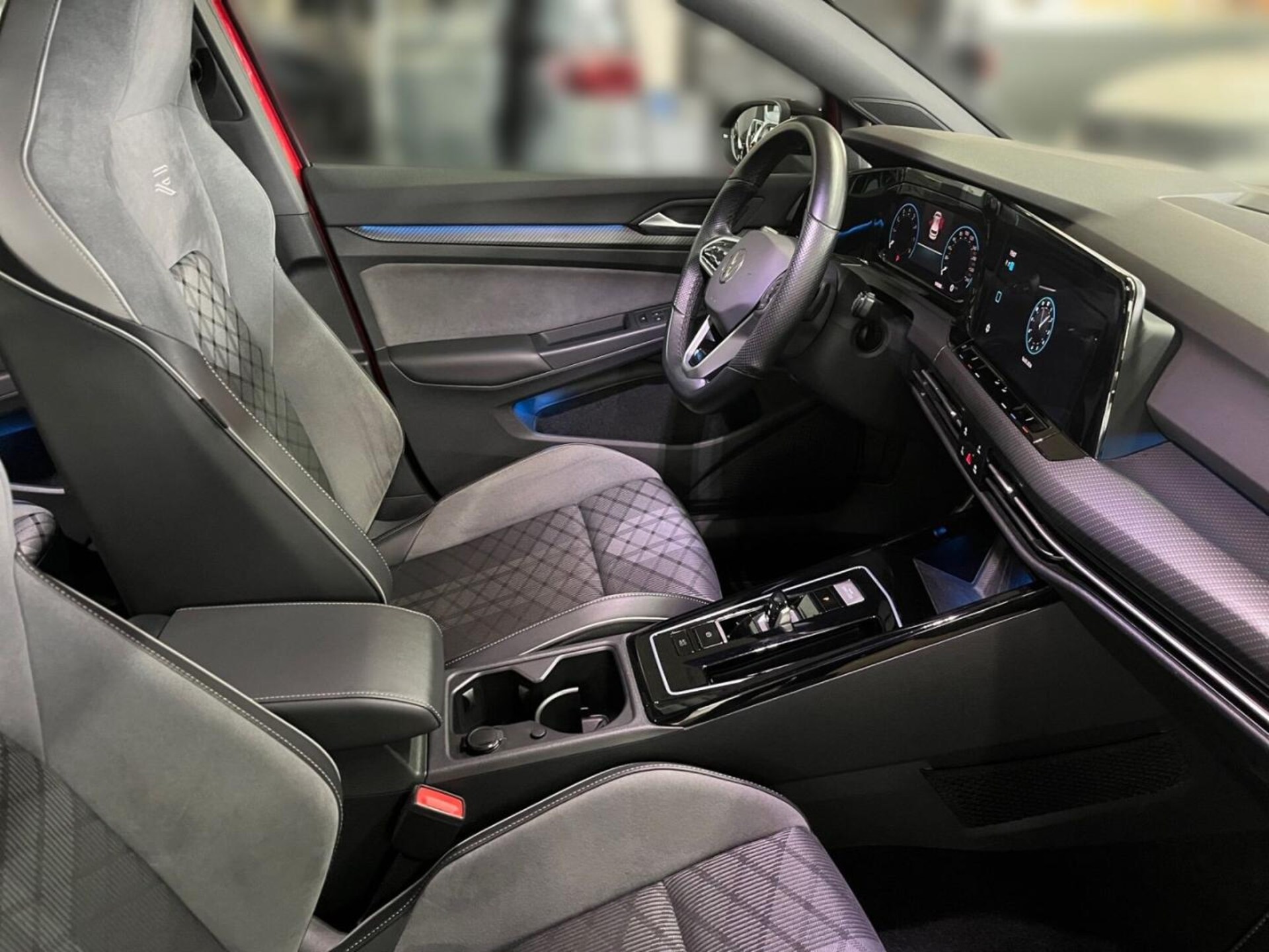 Volkswagen Golf R-Line