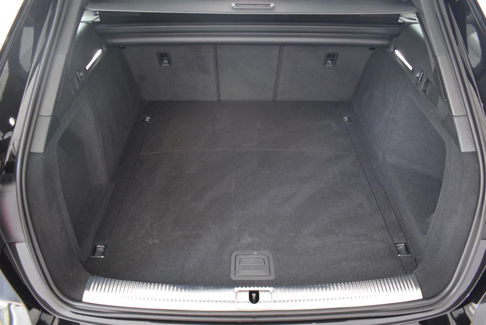 Image about Audi RS 4 Avant TFSI quattro tiptronic