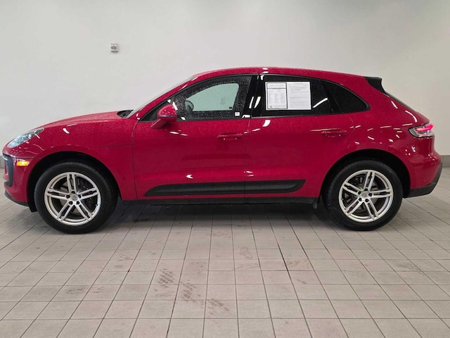 2025 Porsche Macan