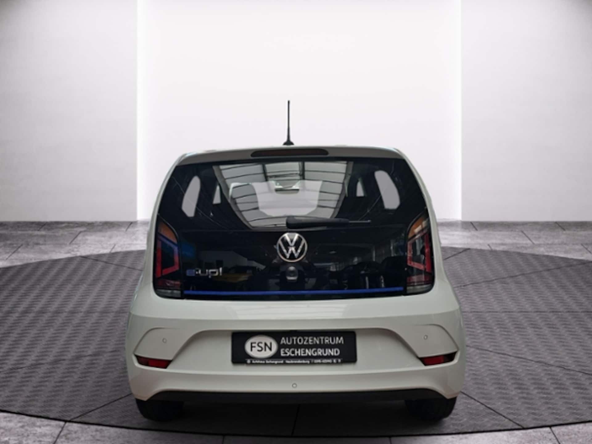 Volkswagen e-up! Style "Plus"