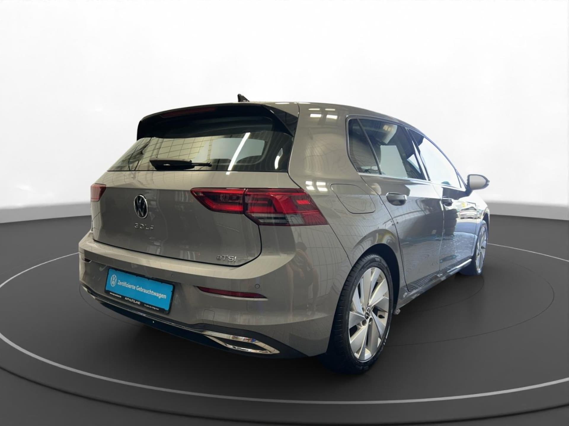 Volkswagen Golf Style
