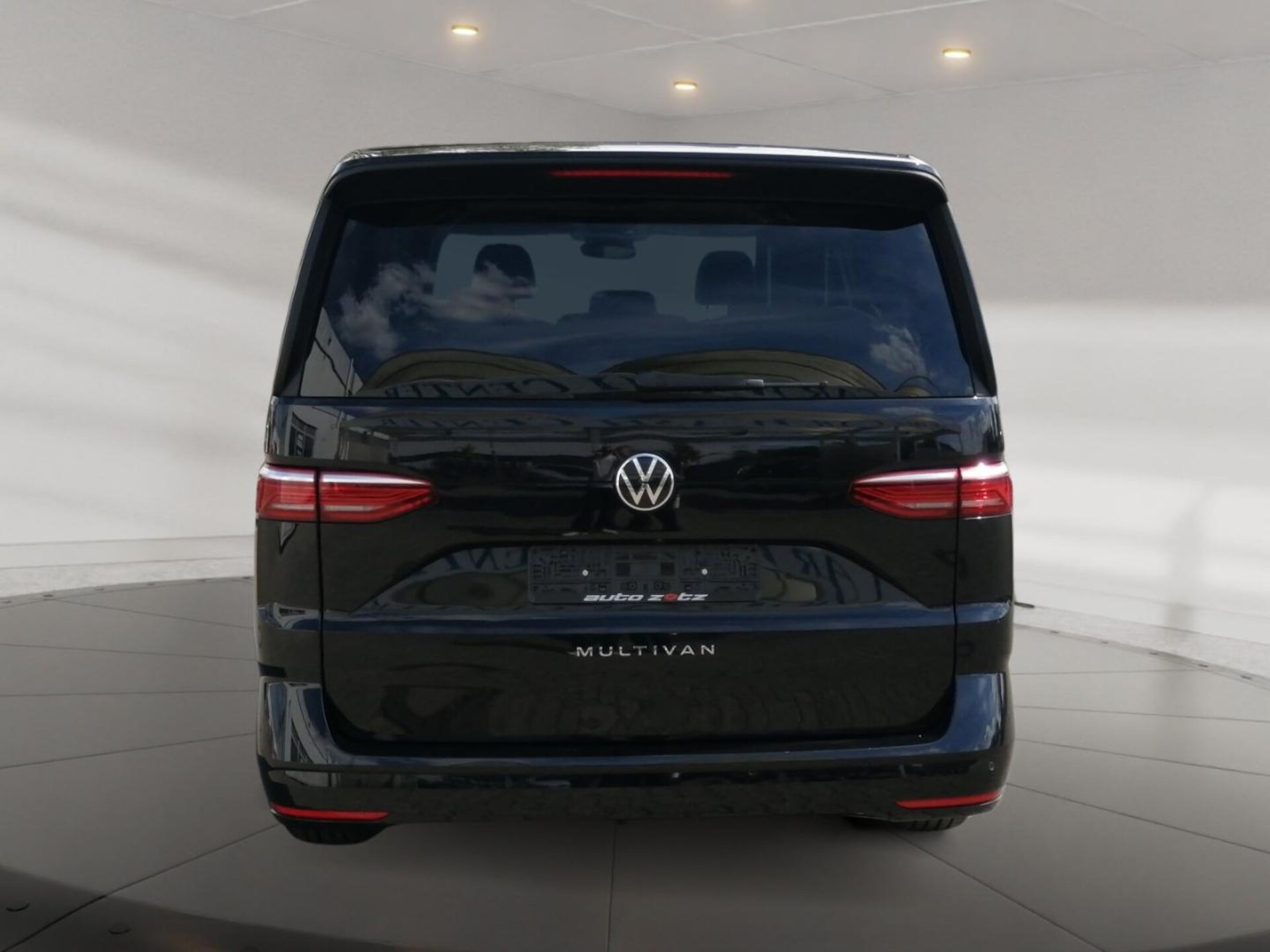 Volkswagen Multivan Langversion Basis-Modell
