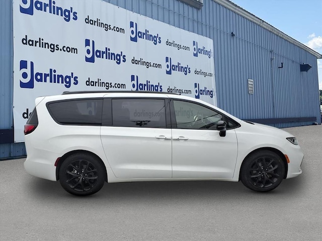 2024 Chrysler Pacifica