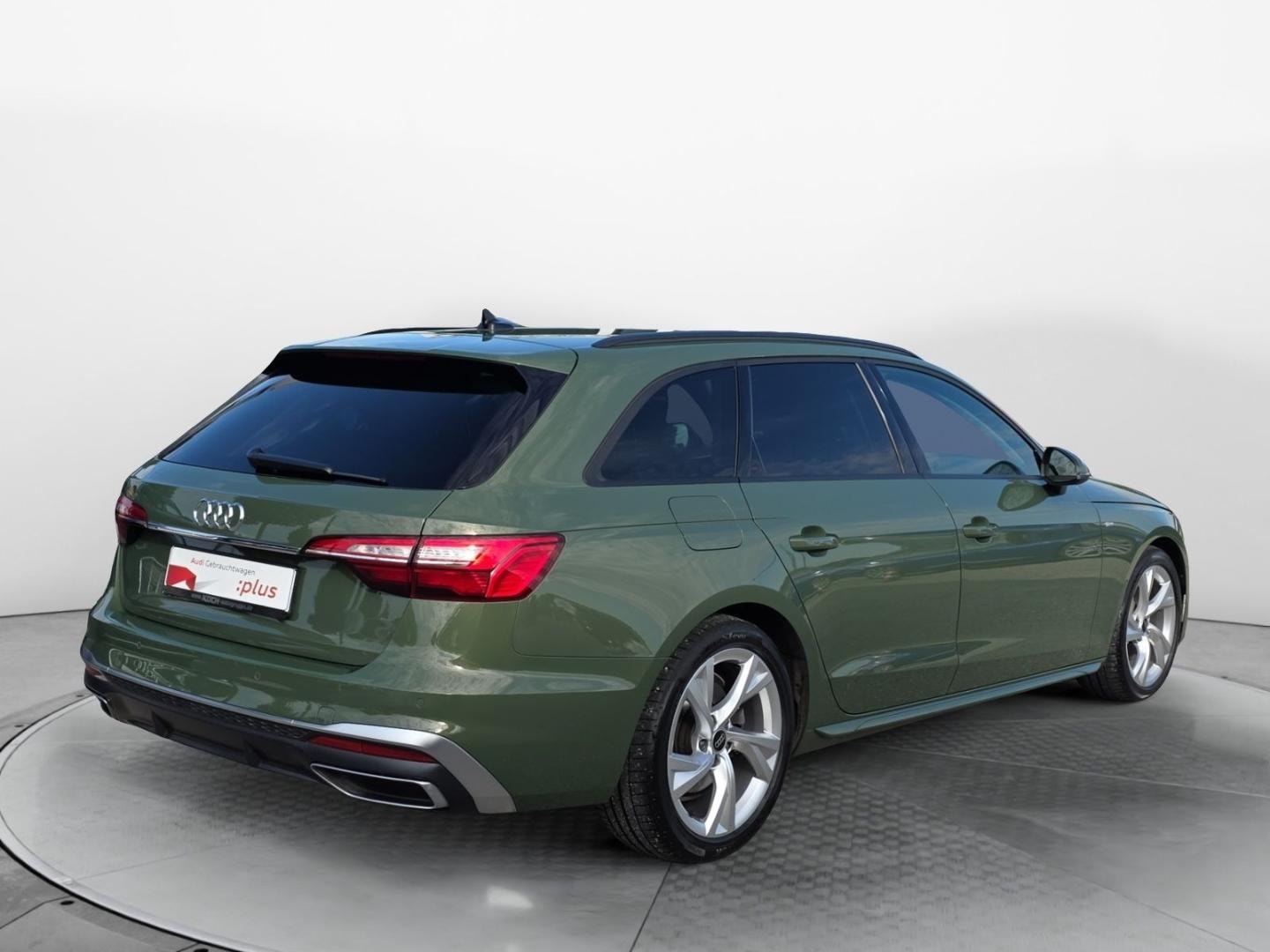 Bild über Audi A4 Avant S line 40 TDI S tronic - für weitere Informationen kontaktieren Sie den Audi Partner