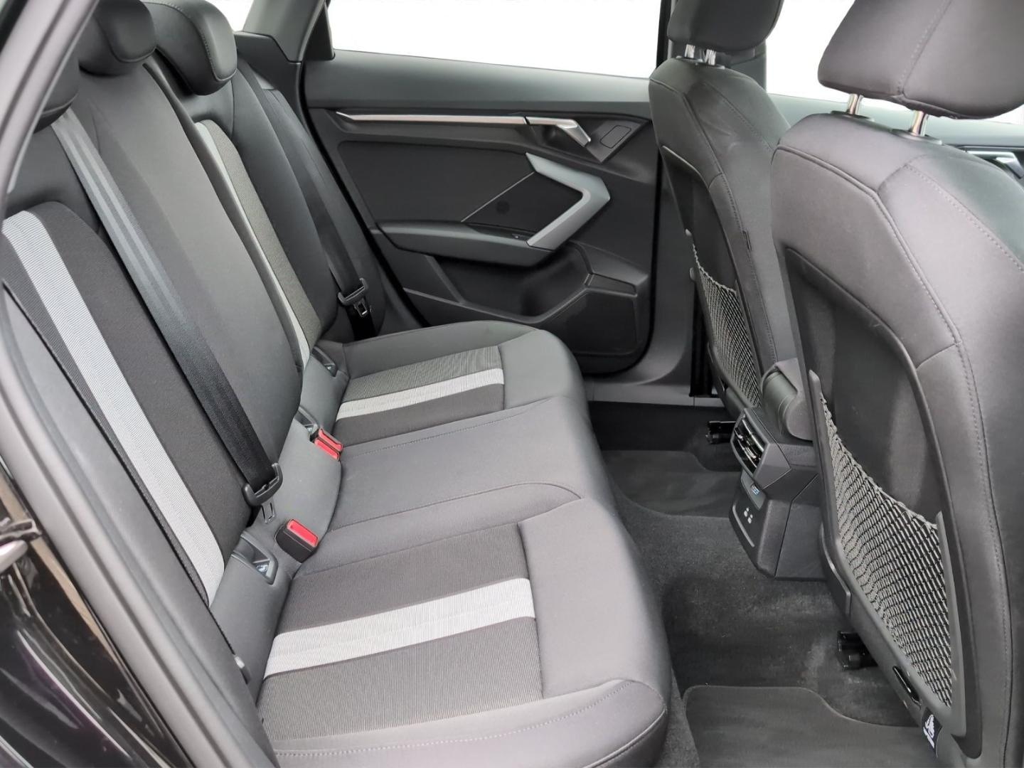 Bild über Audi A3 Limousine TFSI 110 kW S tronic - für weitere Informationen kontaktieren Sie den Audi Partner