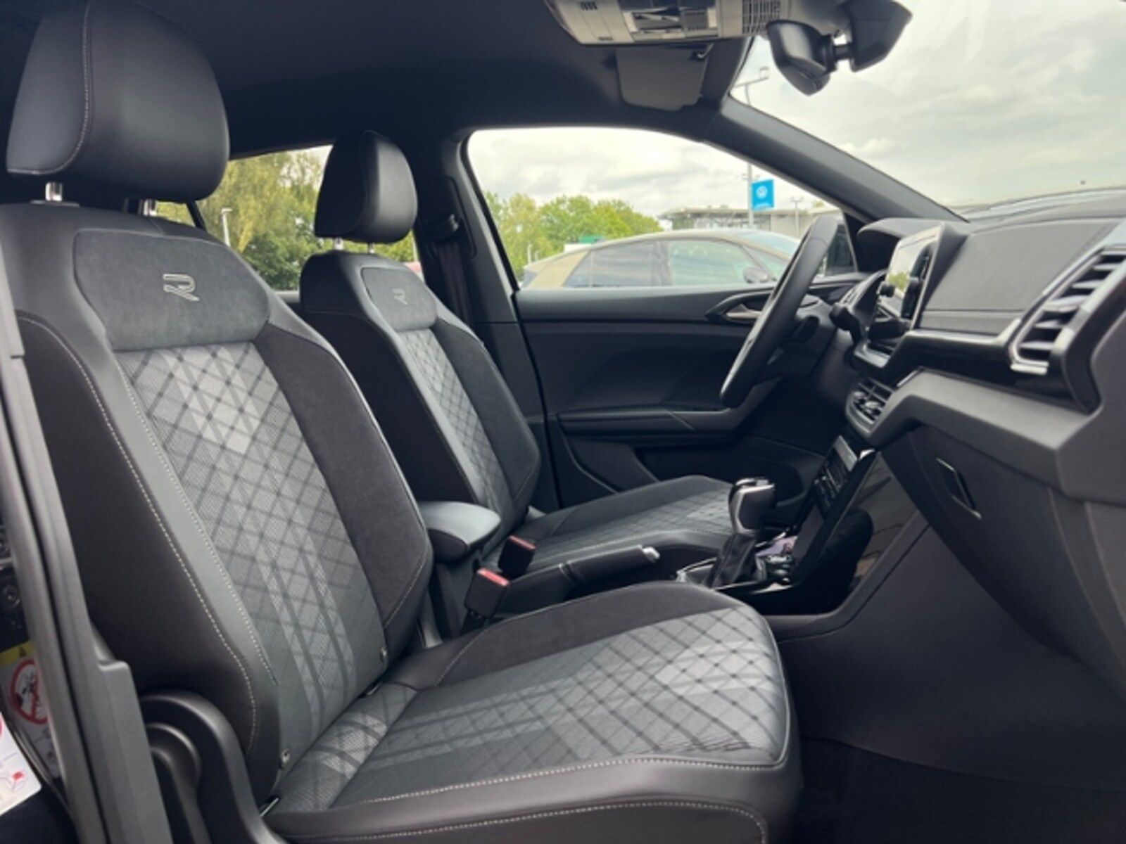 Volkswagen T-Cross – Bild 9