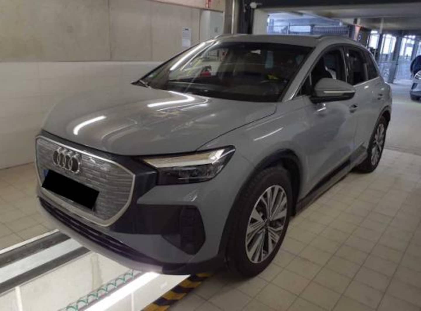 Bild über Audi Q4 e-tron 40 e-tron - für weitere Informationen kontaktieren Sie den Audi Partner