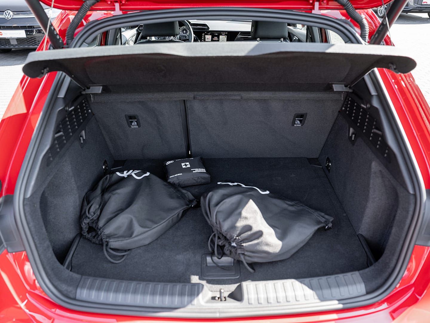Bild über Audi A3 Sportback TFSI e advanced 40 TFSI e S tronic - für weitere Informationen kontaktieren Sie den Audi Partner