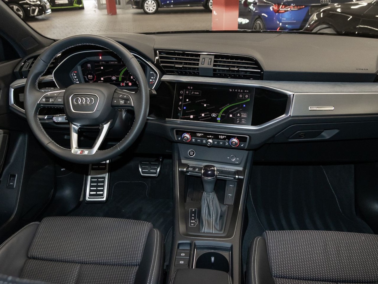 Bild über Audi Q3 Sportback S line 35 TFSI S tronic - für weitere Informationen kontaktieren Sie den Audi Partner