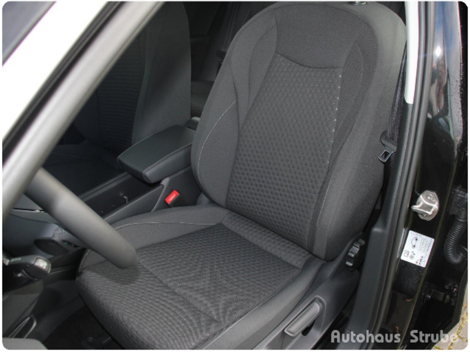 Volkswagen T-Roc – Bild 12