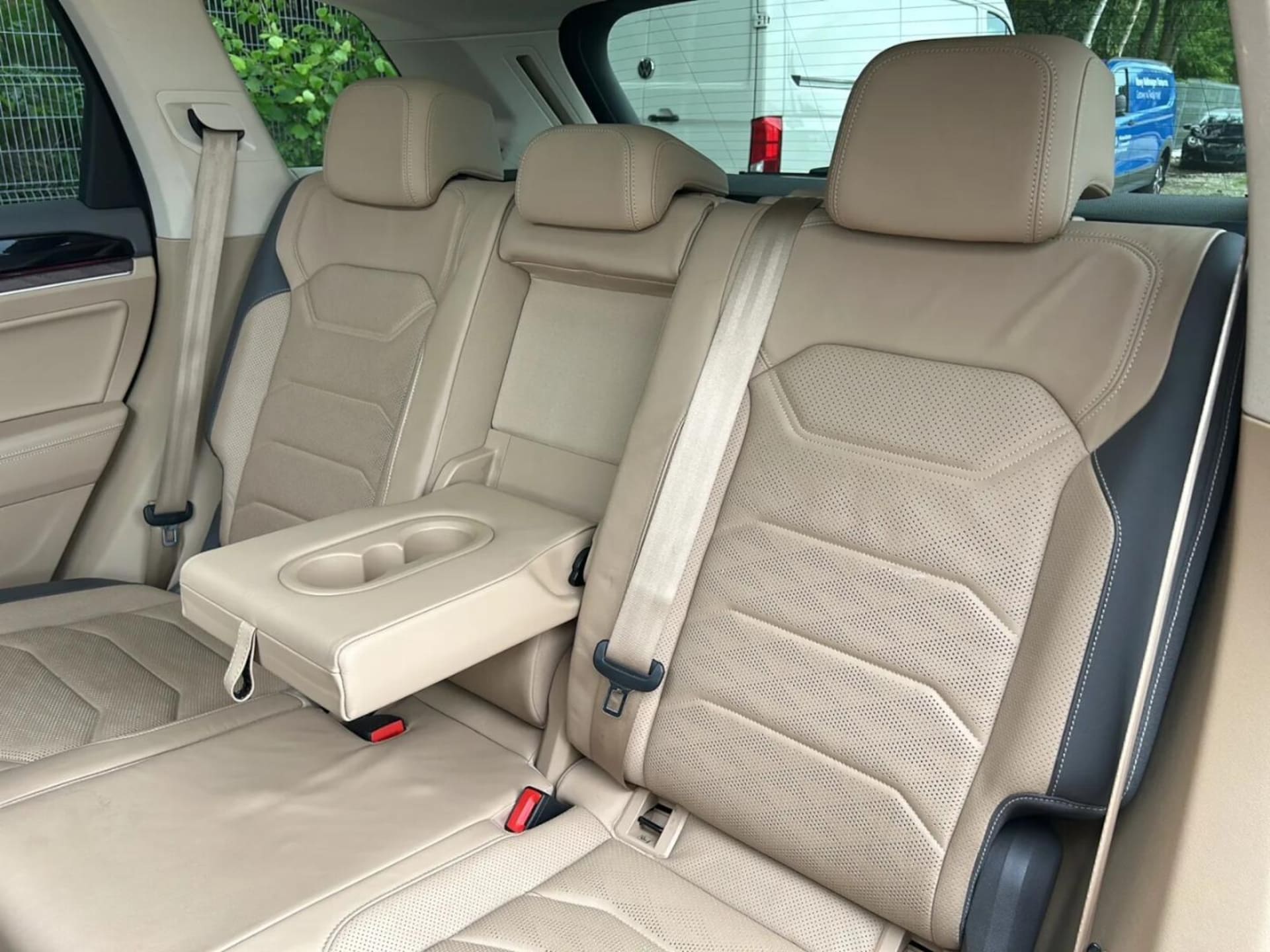 Volkswagen Touareg Model bazowy