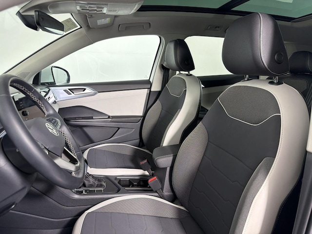 2025 Volkswagen Taos