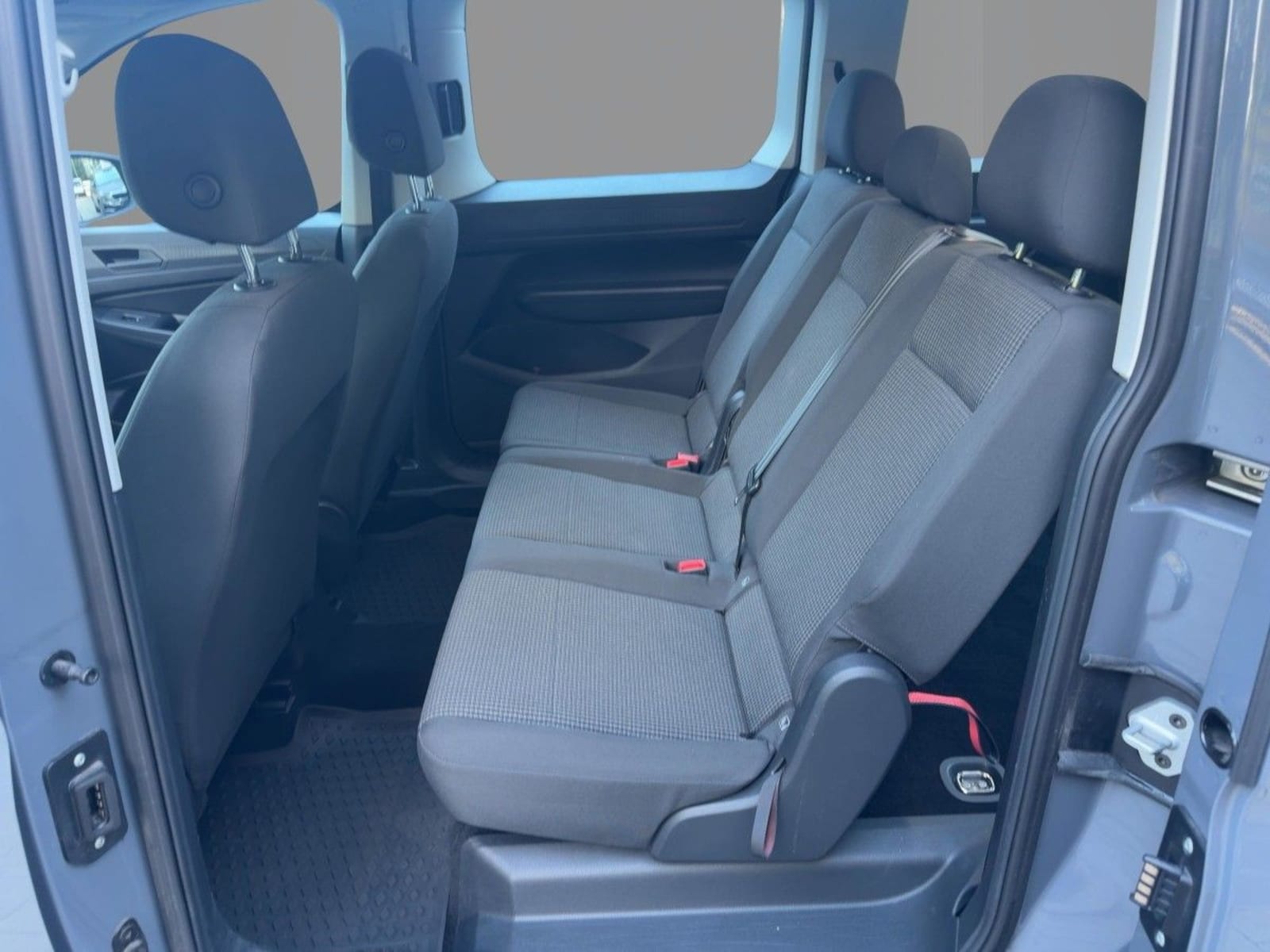Volkswagen Caddy Maxi Kombi – Bild 7