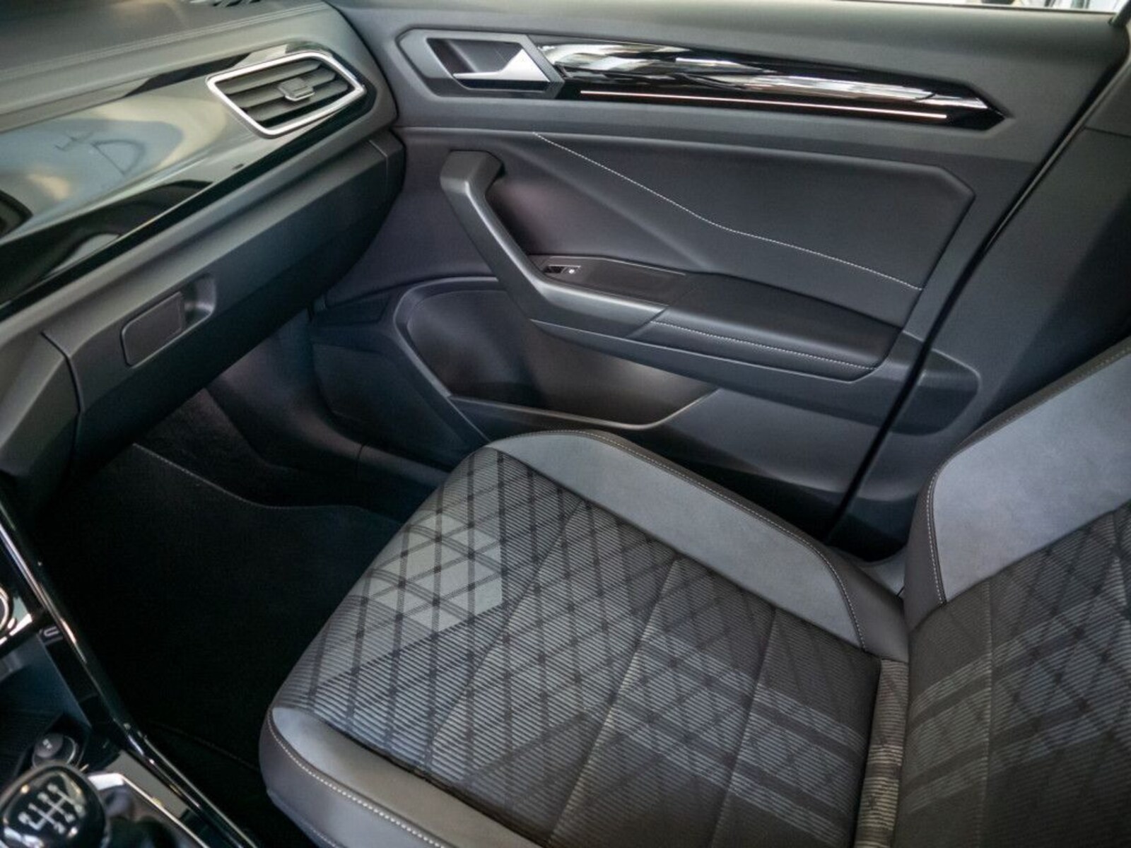 Volkswagen T-Roc – Bild 13