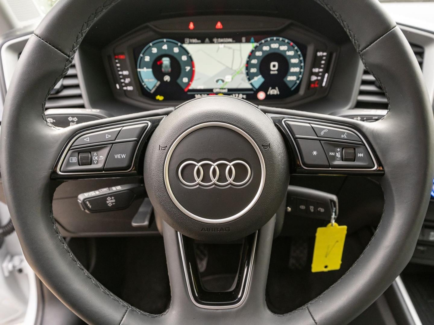 Bild über Audi A1 allstreet 30 TFSI Schaltgetriebe - für weitere Informationen kontaktieren Sie den Audi Partner