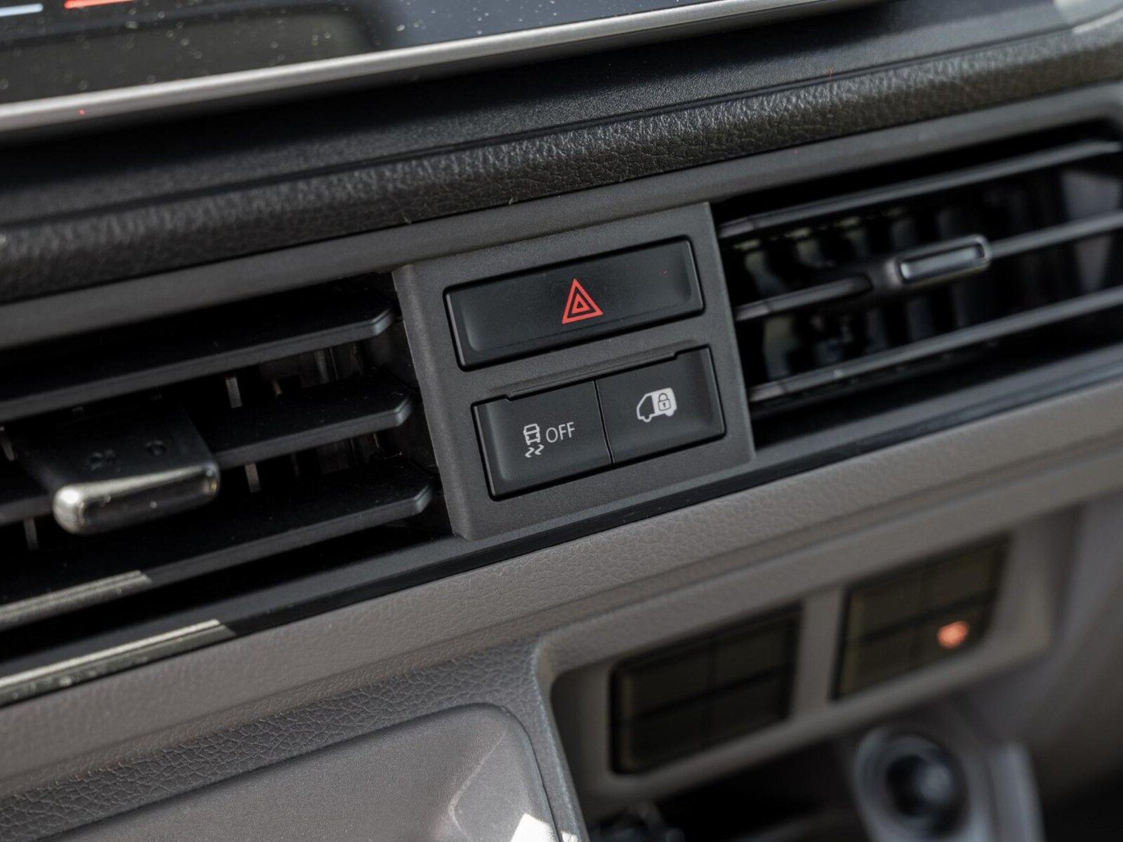 Volkswagen Crafter Kasten mittlerer Radstand – Bild 14