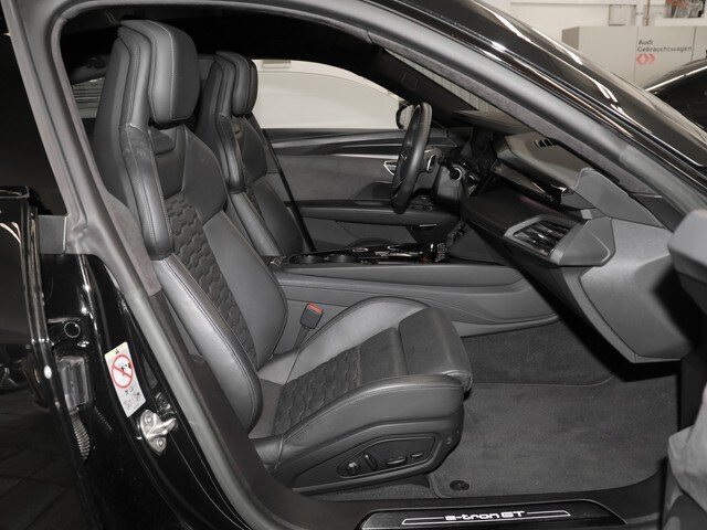 Image about Audi e-tron GT e-tron quattro
