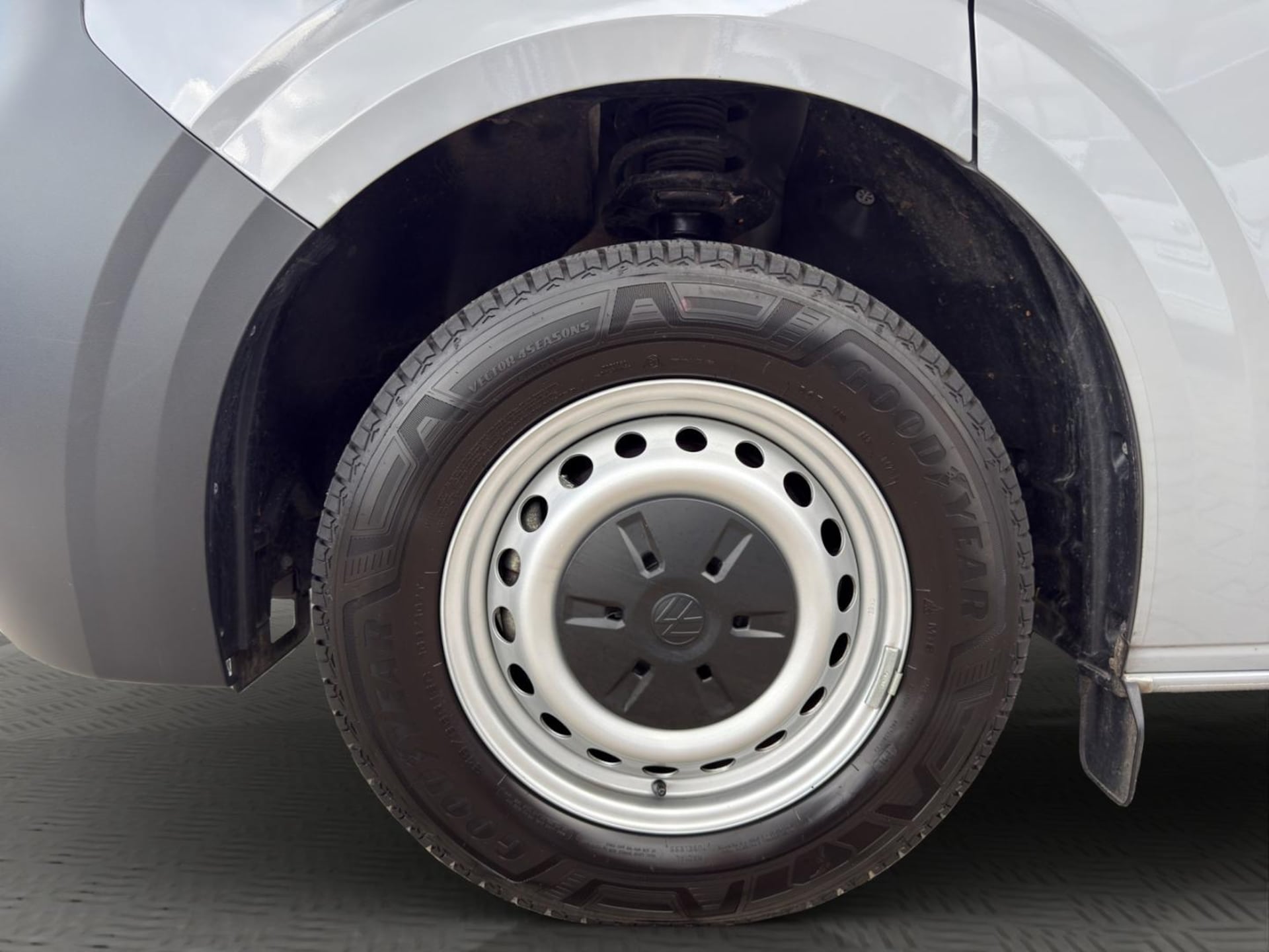 Volkswagen Transporter Kasten kurzer Radstand
