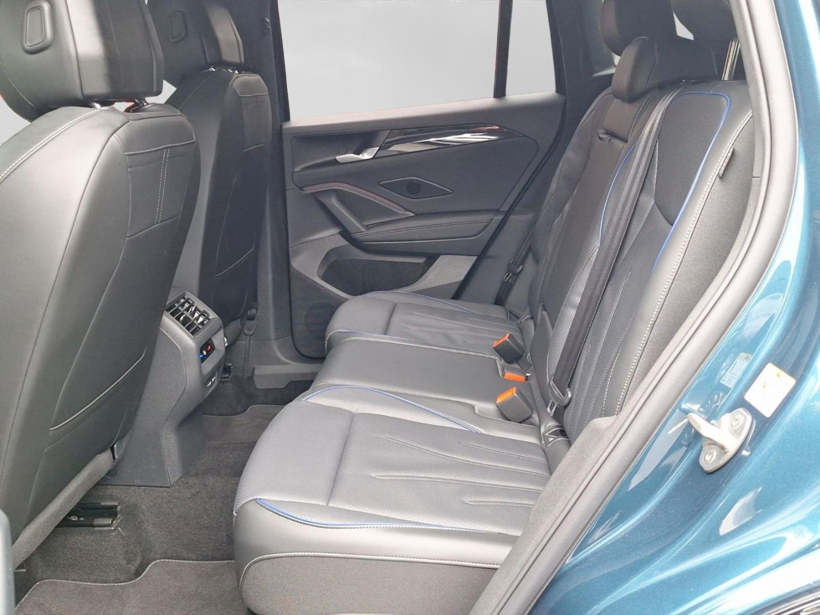 Volkswagen Tiguan – Bild 17