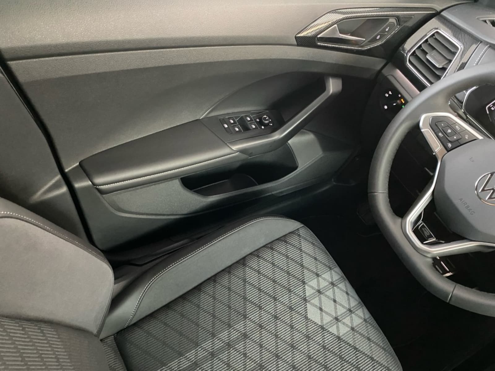 Volkswagen T-Cross – Bild 12