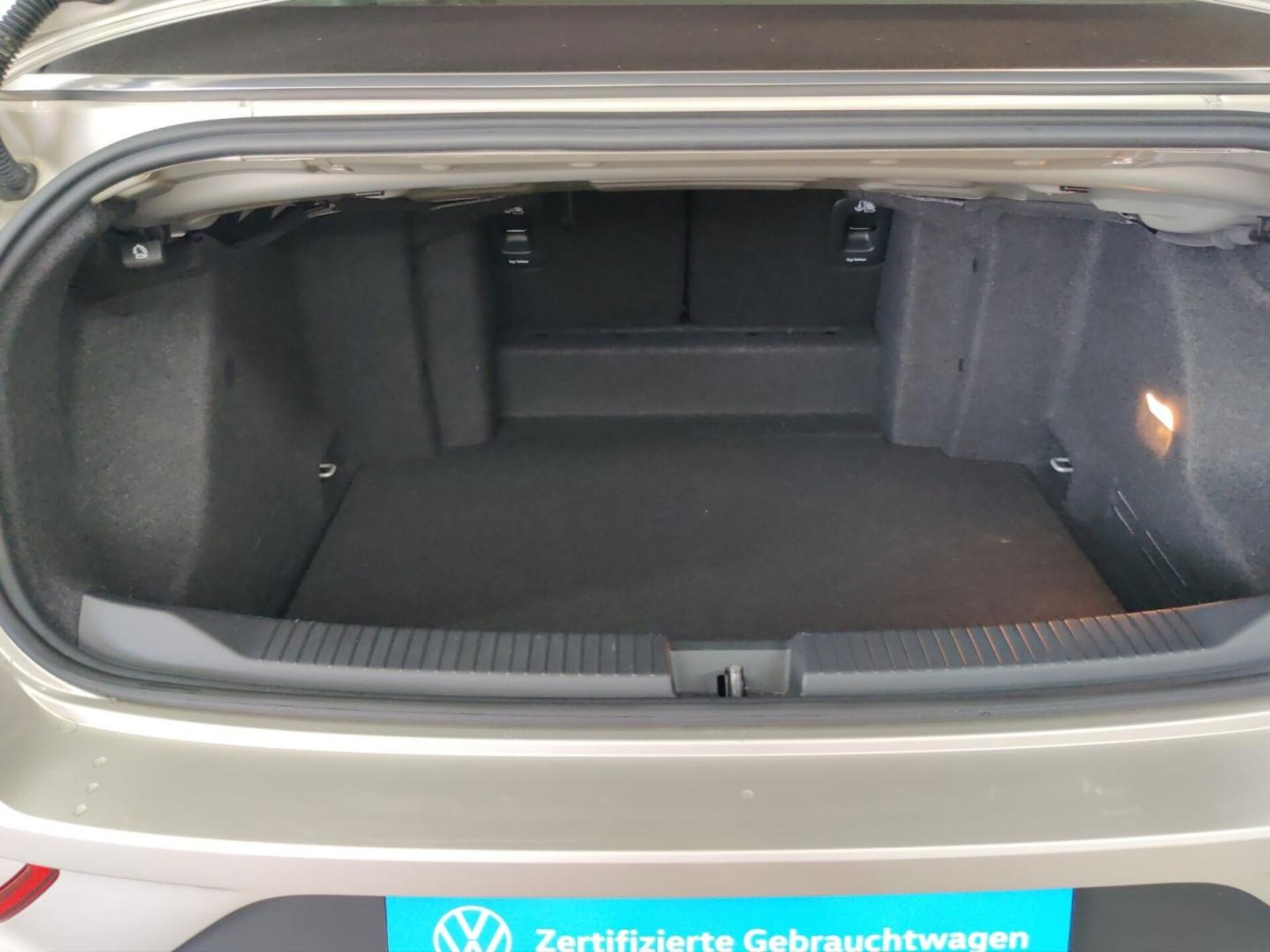 Volkswagen T-Roc Cabriolet Style