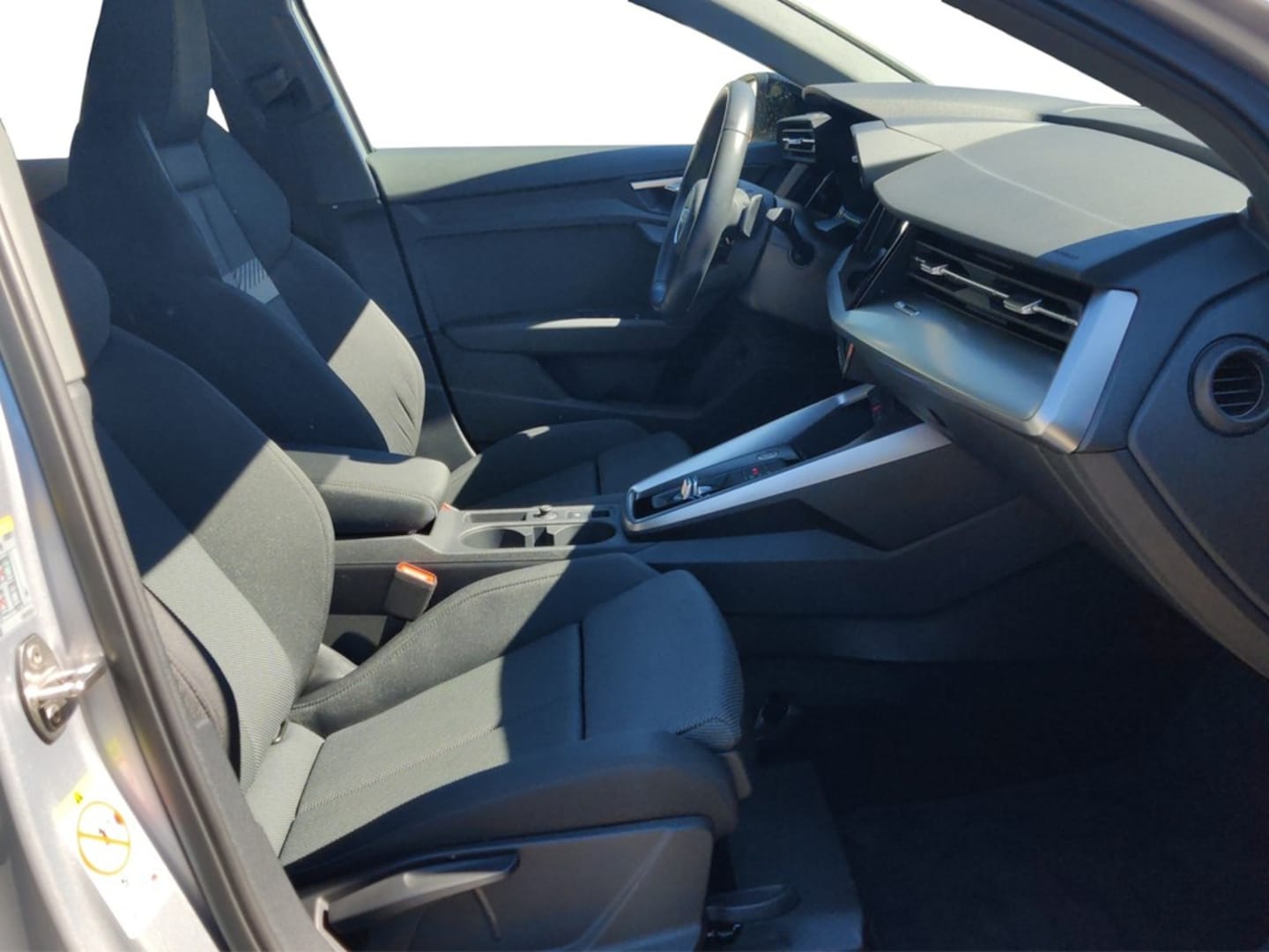 Bild über Audi A3 Sportback advanced 35 TFSI S tronic - für weitere Informationen kontaktieren Sie den Audi Partner