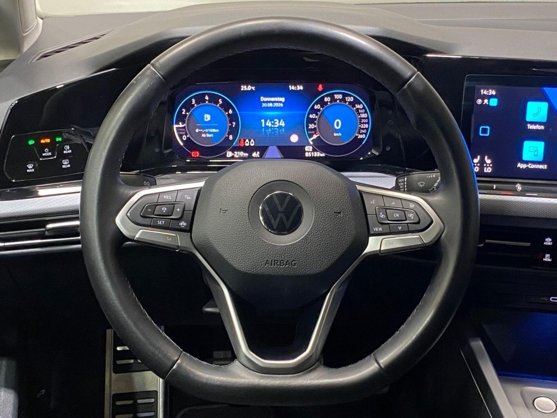 Volkswagen Golf Active