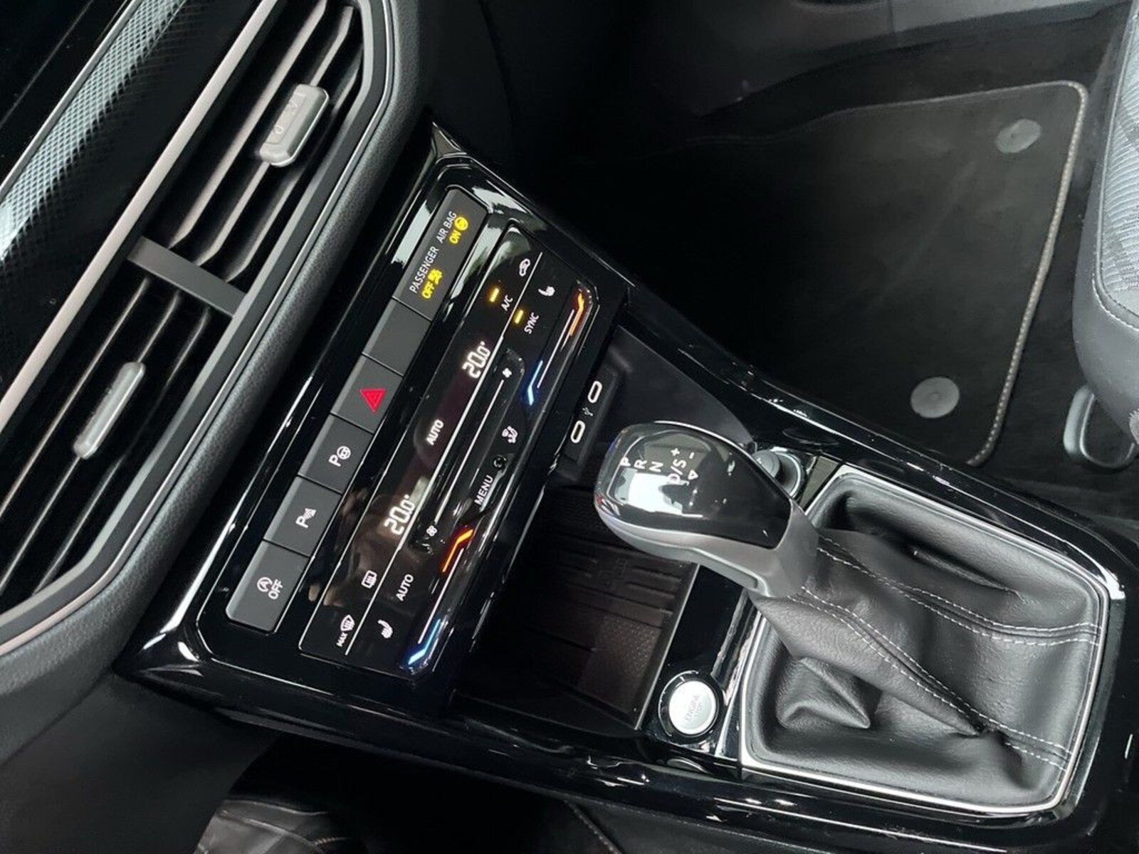 Volkswagen T-Cross – Bild 26