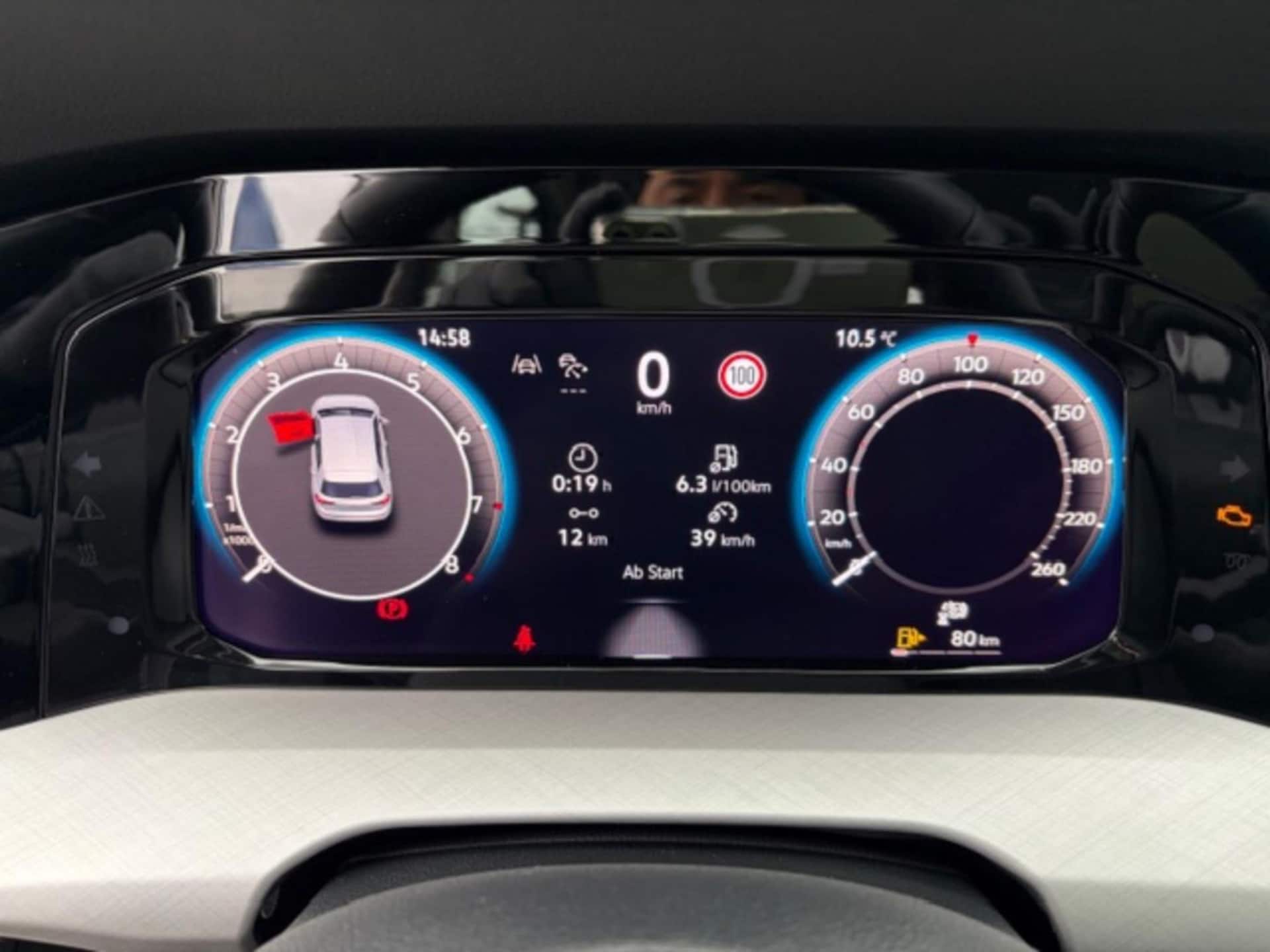 Volkswagen Golf Life