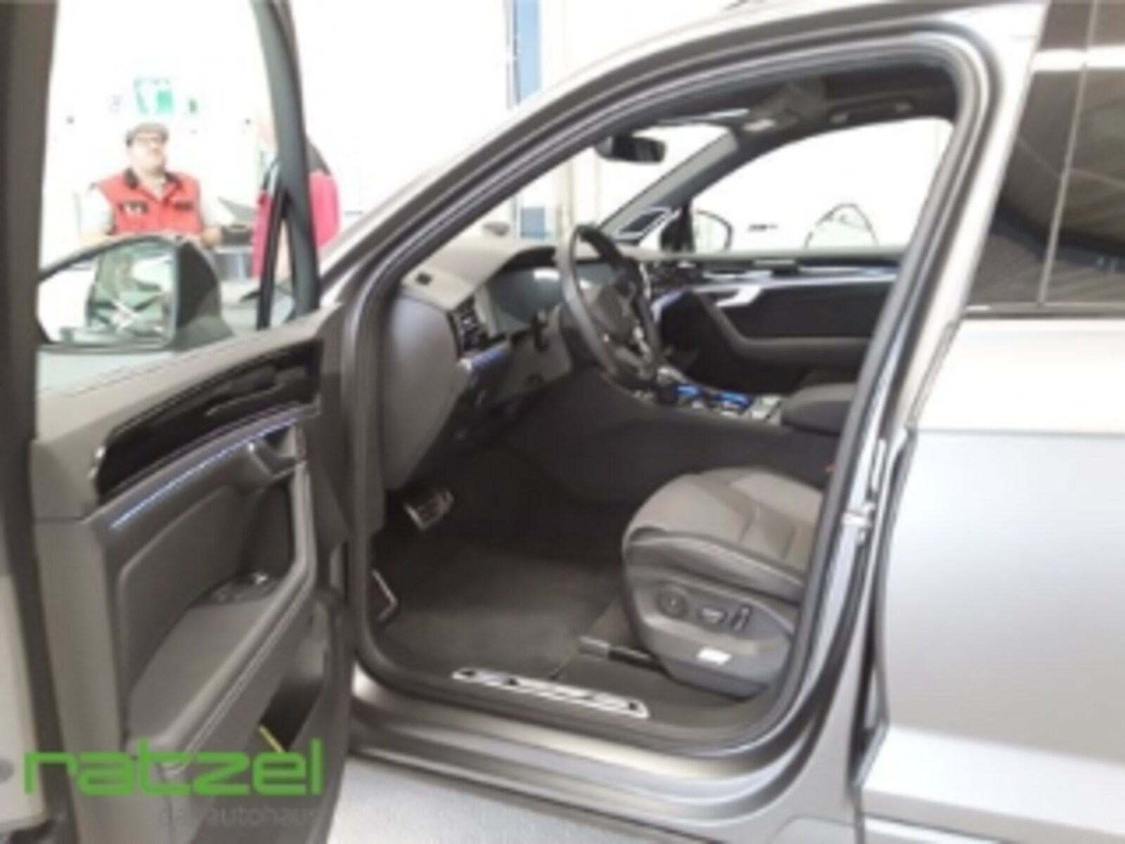 Volkswagen Touareg – Bild 4
