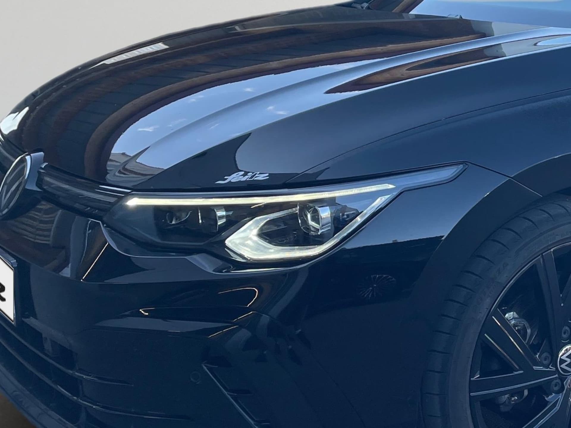Volkswagen Golf R-Line