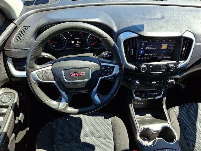 Photo of 2023 GMC Terrain 