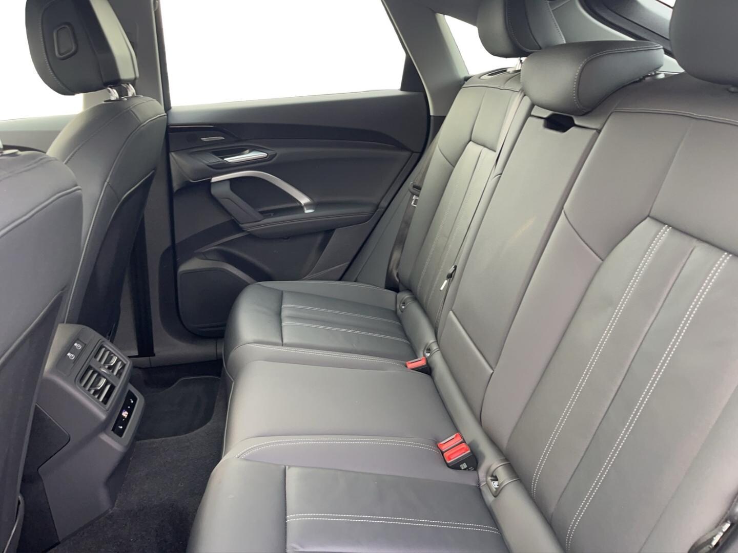 Bild über Audi Q5 Sportback TFSI quattro 150 kW S tronic - für weitere Informationen kontaktieren Sie den Audi Partner