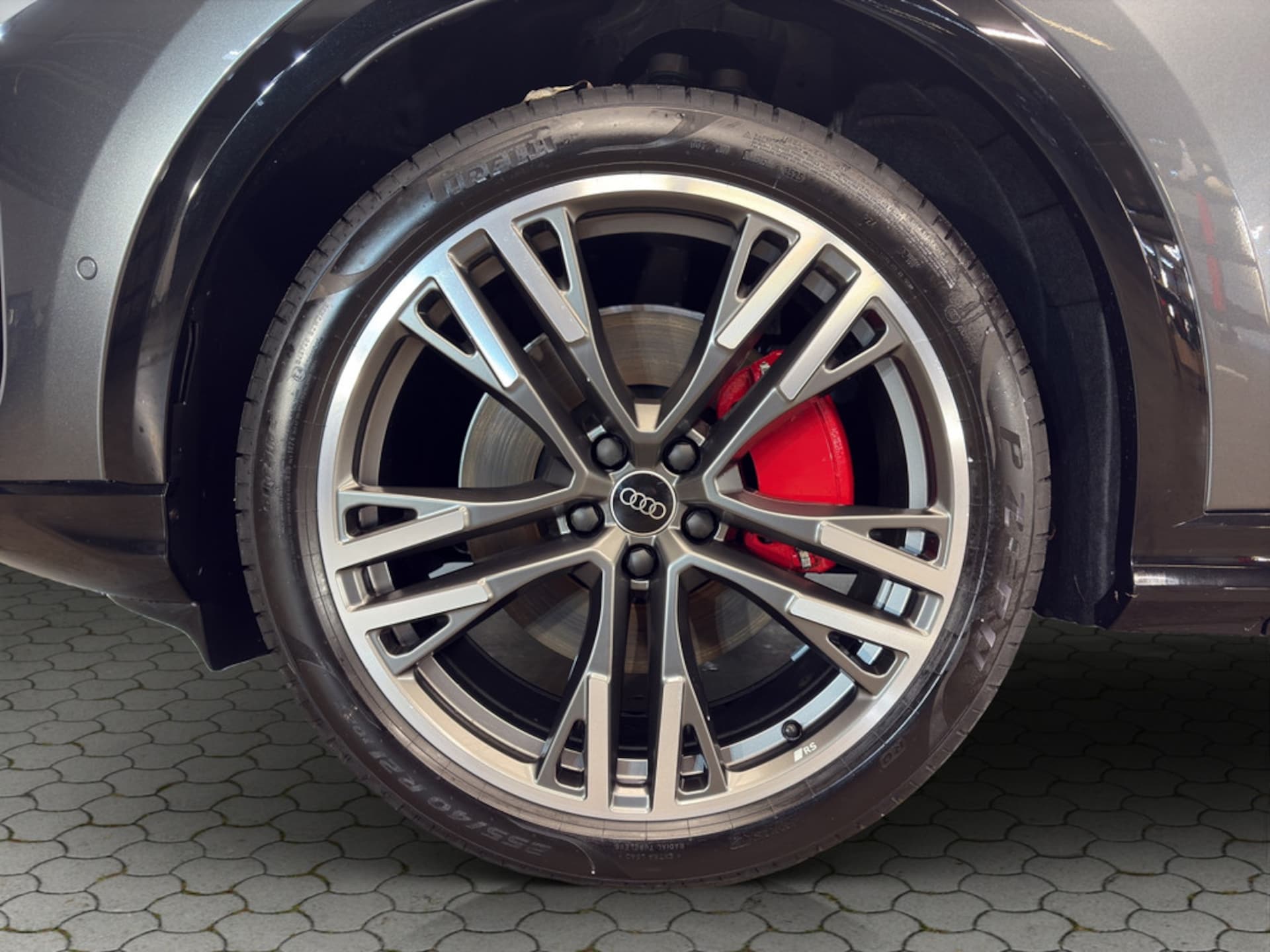 Audi Q5 SUV e-hybrid edition one