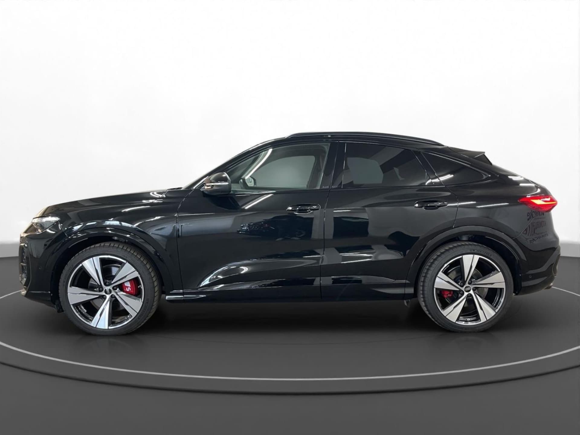 Audi SQ5 Sportback edition one