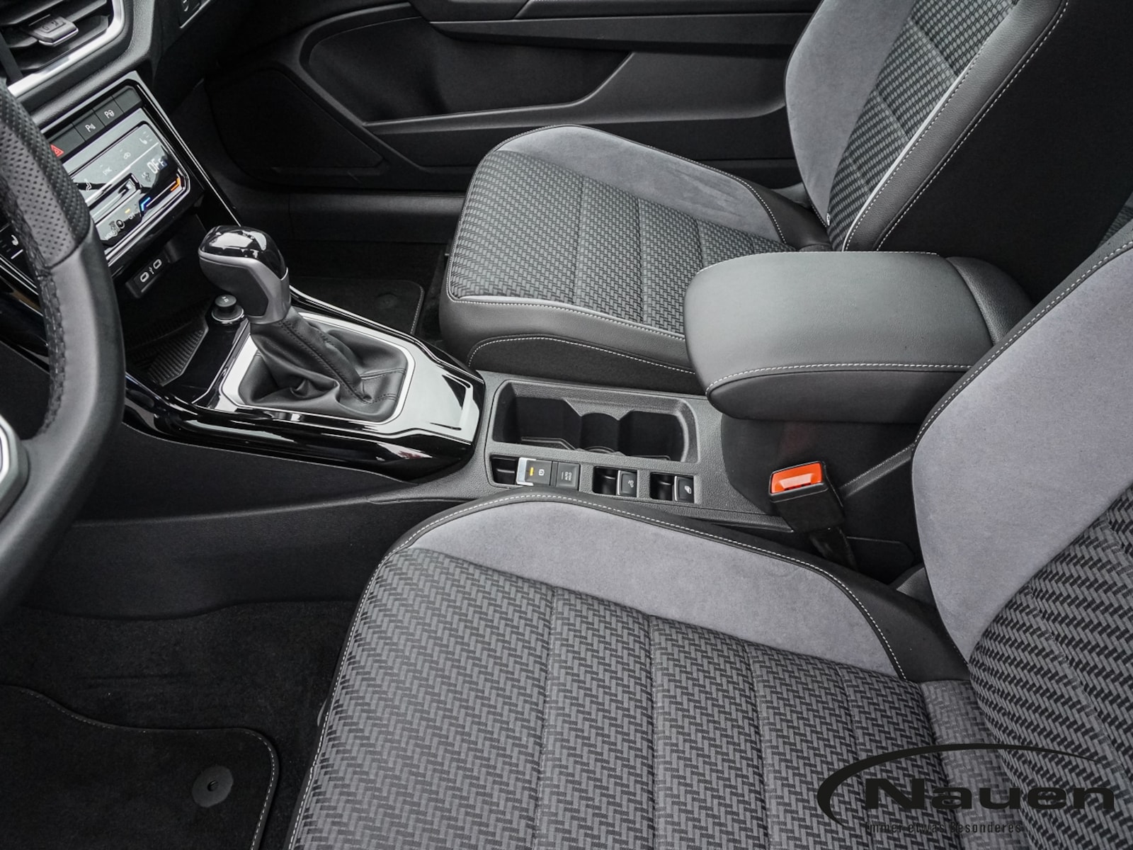 Volkswagen T-Roc Cabriolet – Bild 13