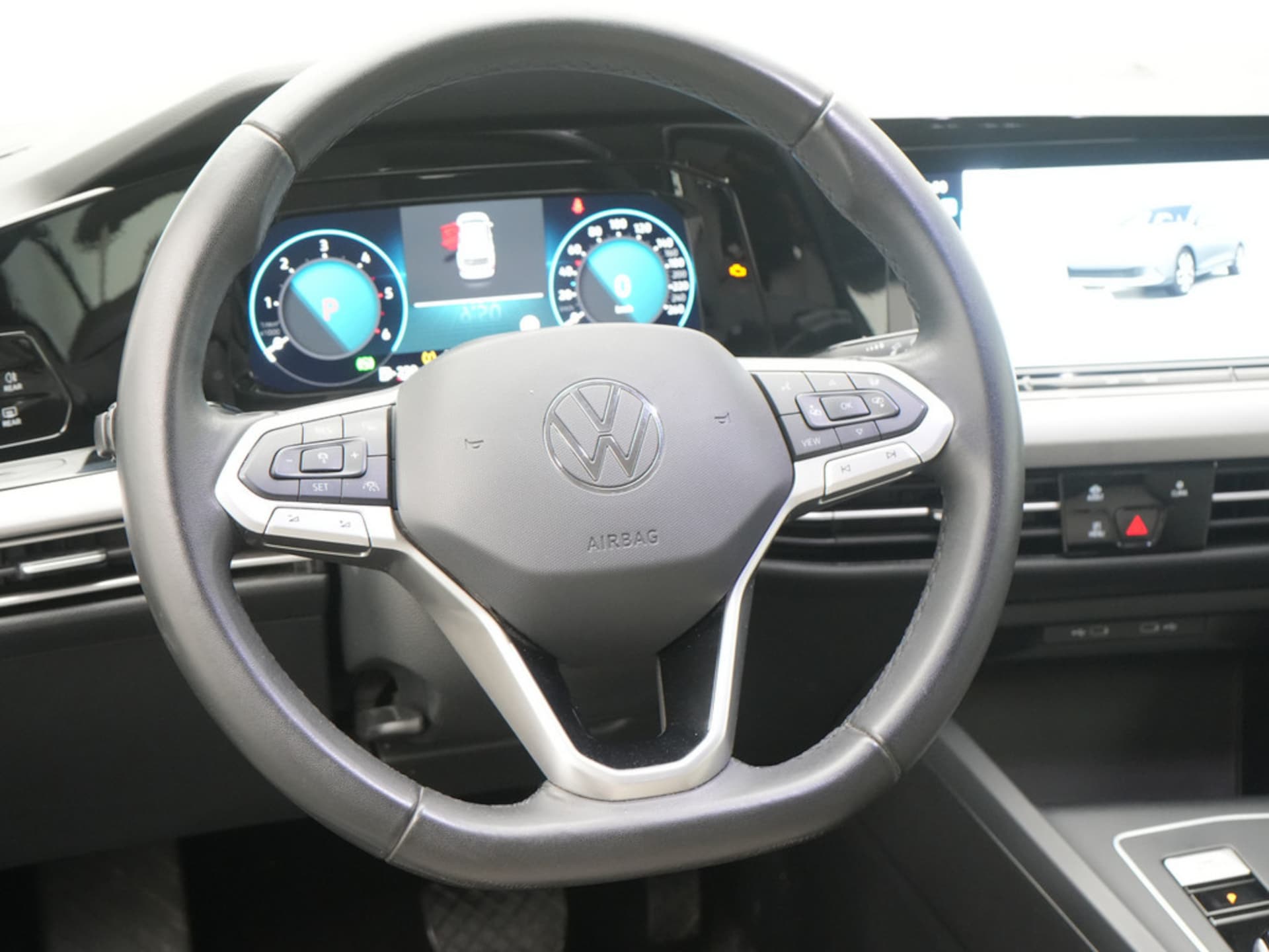 Volkswagen Golf Variant Life