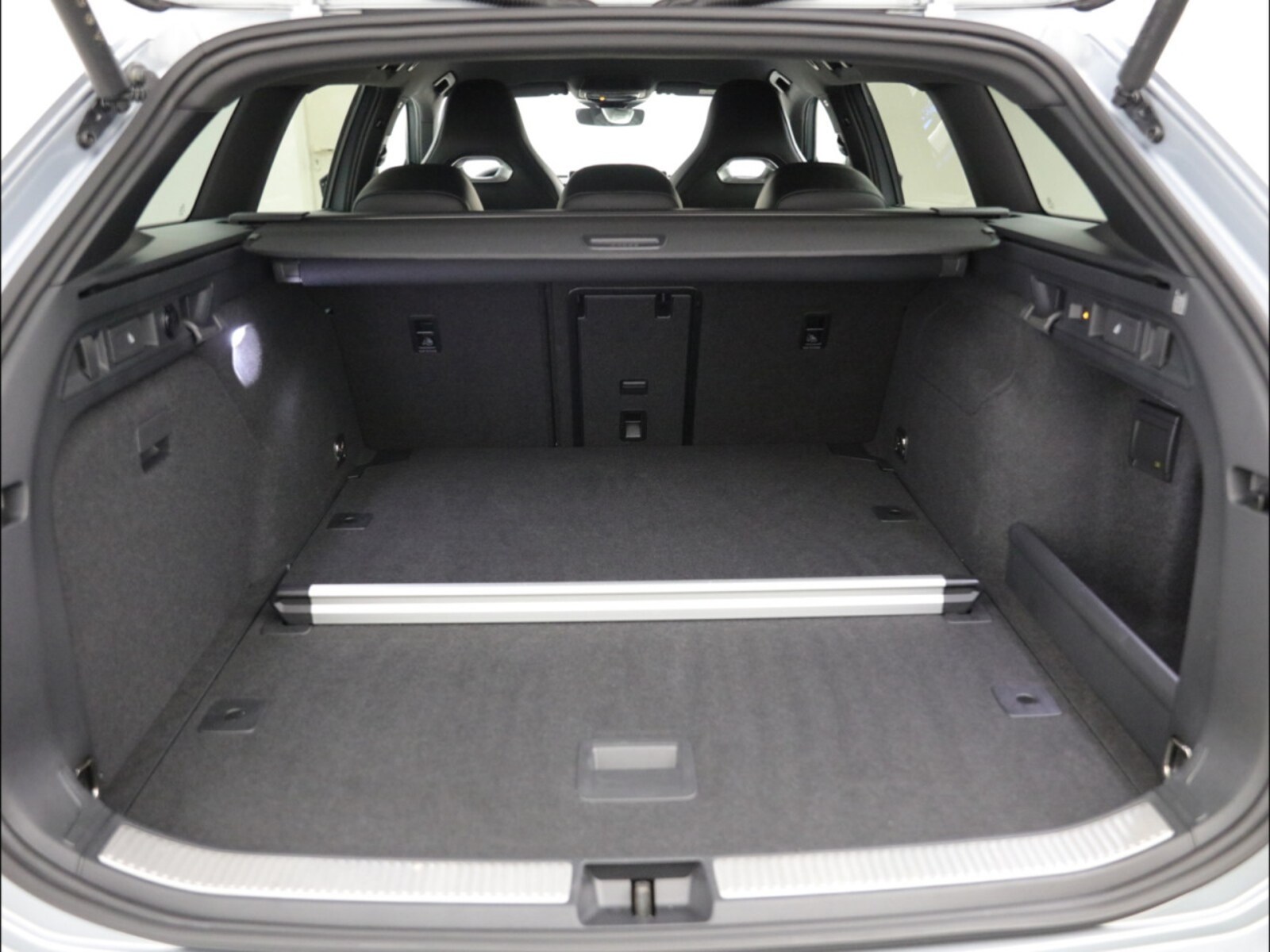 Volkswagen Passat – Bild 13
