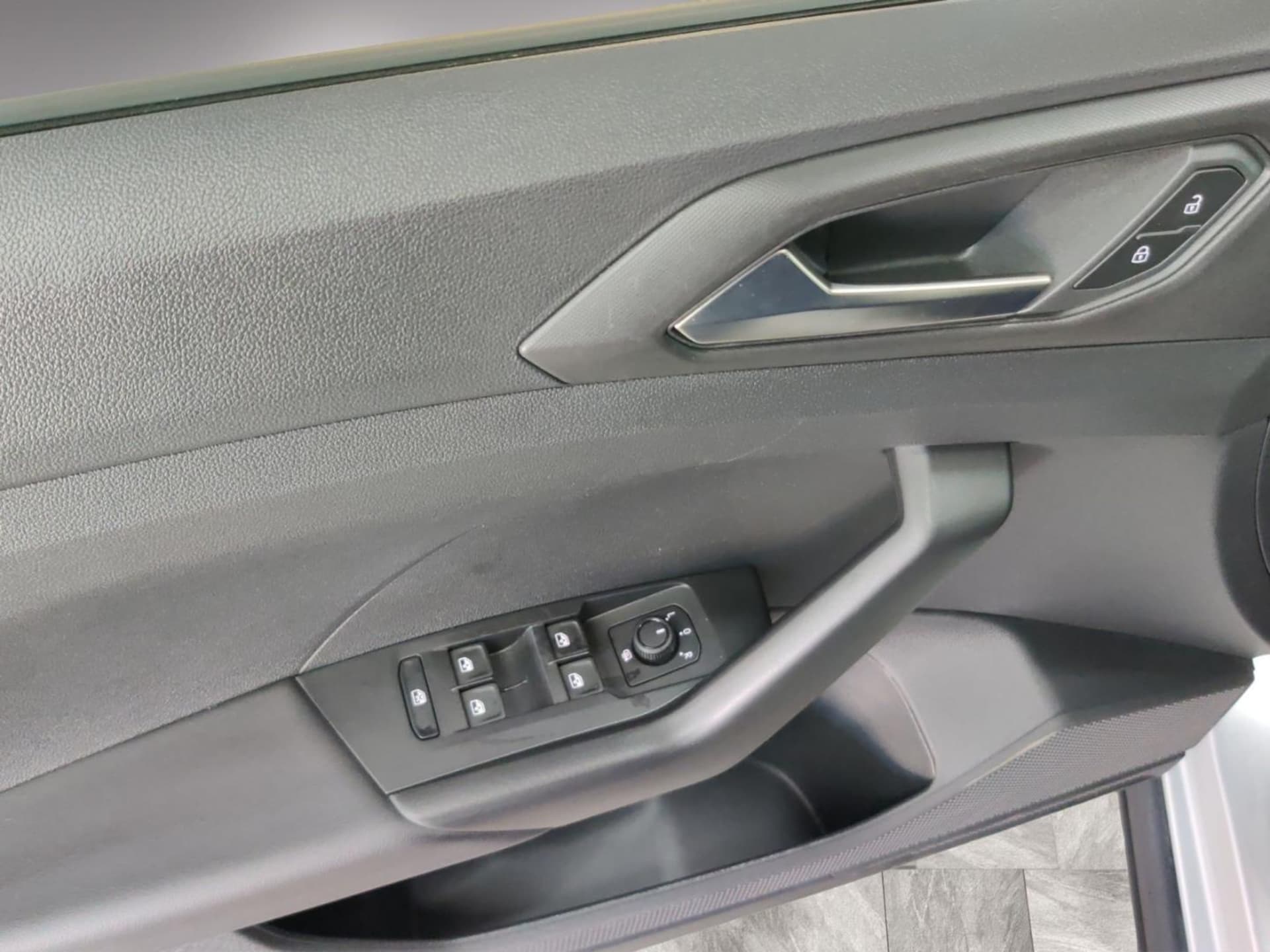 Volkswagen T-Cross Basis-Modell