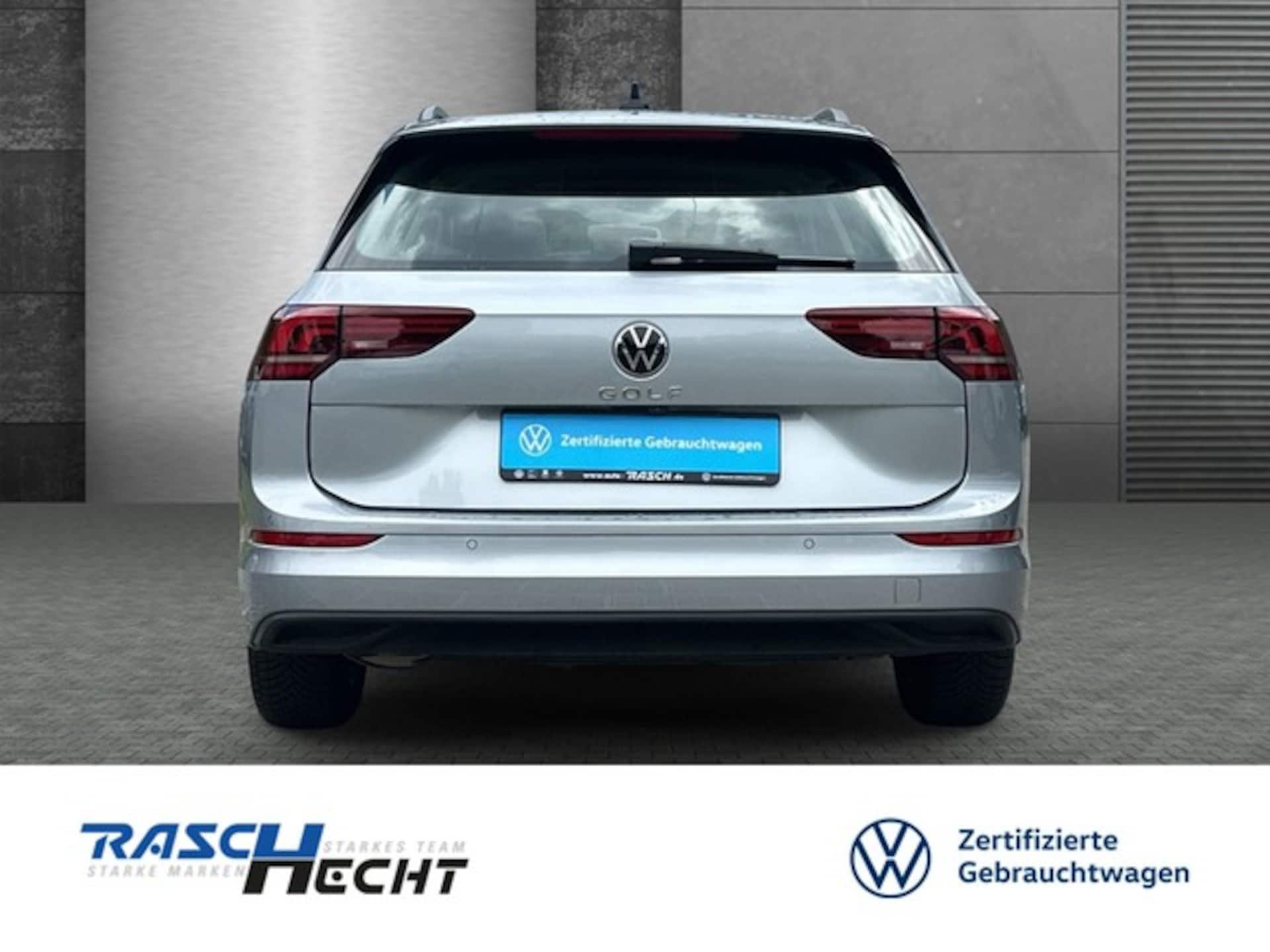 Volkswagen Golf Variant Life